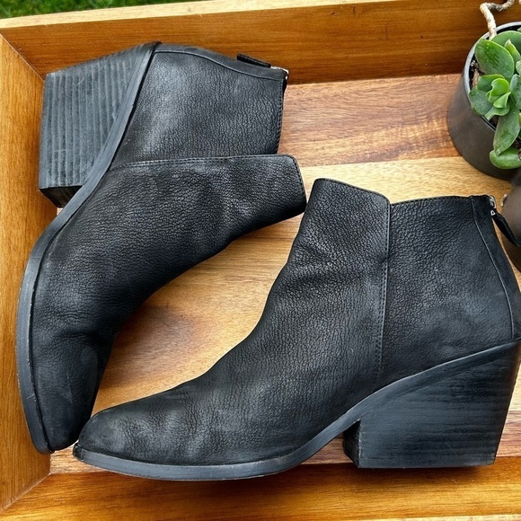 EILEEN FISCHER  “PEER” Suede Booties Heeled Ankle Boots Black | Size 9.5 - Picture 8 of 11